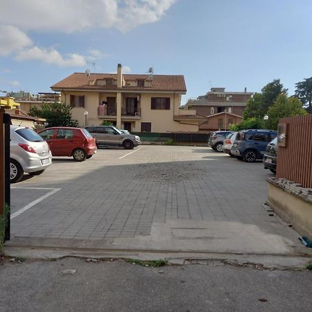 Premium Apartment With Parking Ciampino Luaran gambar