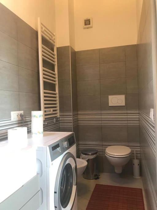 Premium Apartment With Parking Ciampino Luaran gambar