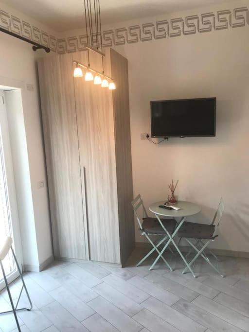 Premium Apartment With Parking Ciampino Luaran gambar