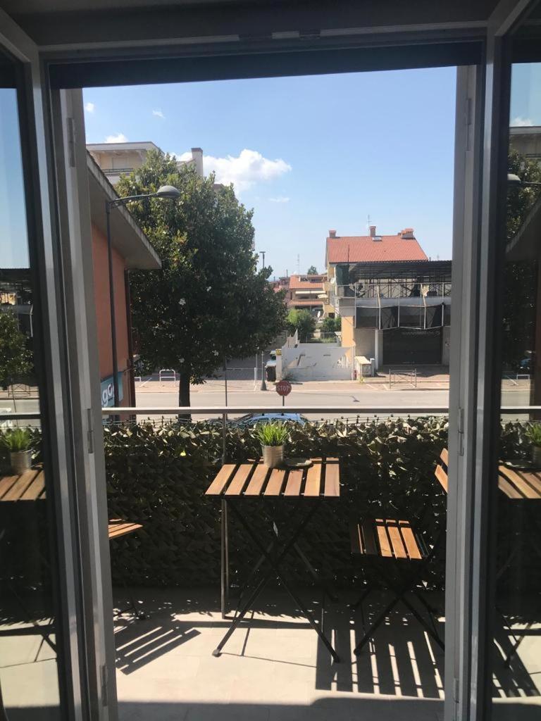 Premium Apartment With Parking Ciampino Luaran gambar