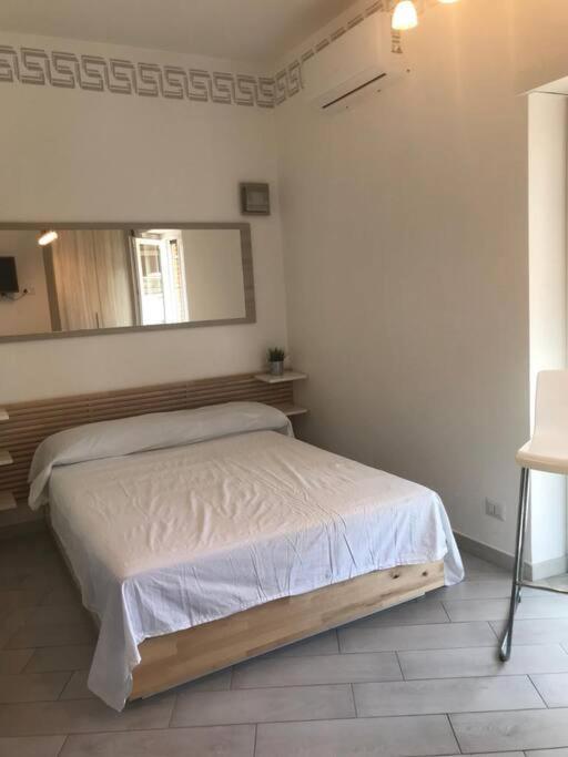 Premium Apartment With Parking Ciampino Luaran gambar